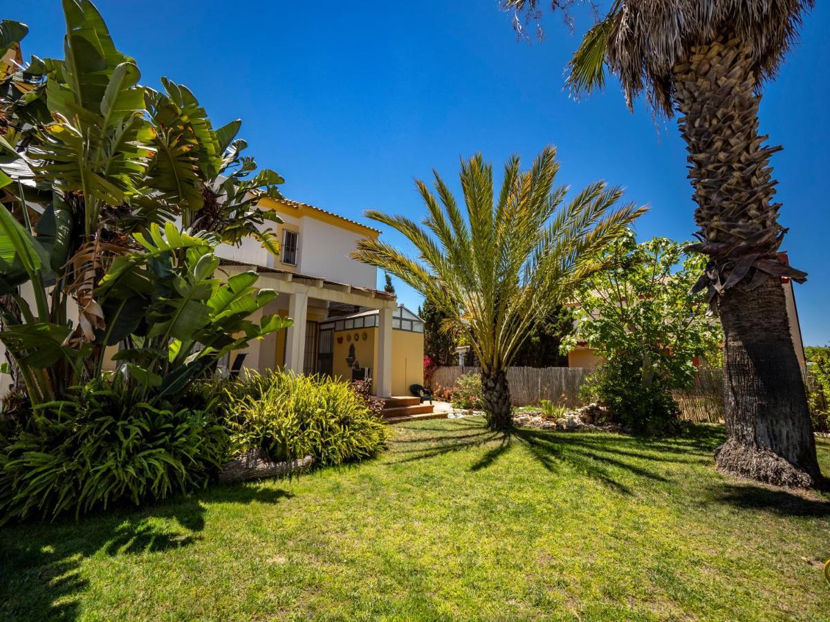 Chalet Sol Y Mar By H Isla Canela Exterior photo