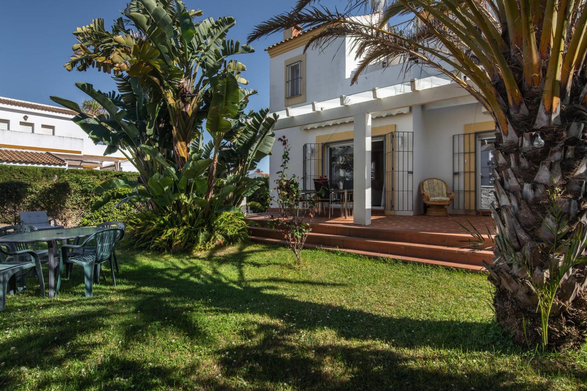 Chalet Sol Y Mar By H Isla Canela Exterior photo